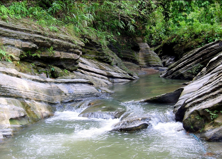 Madhabkunda waterfall by soha ali